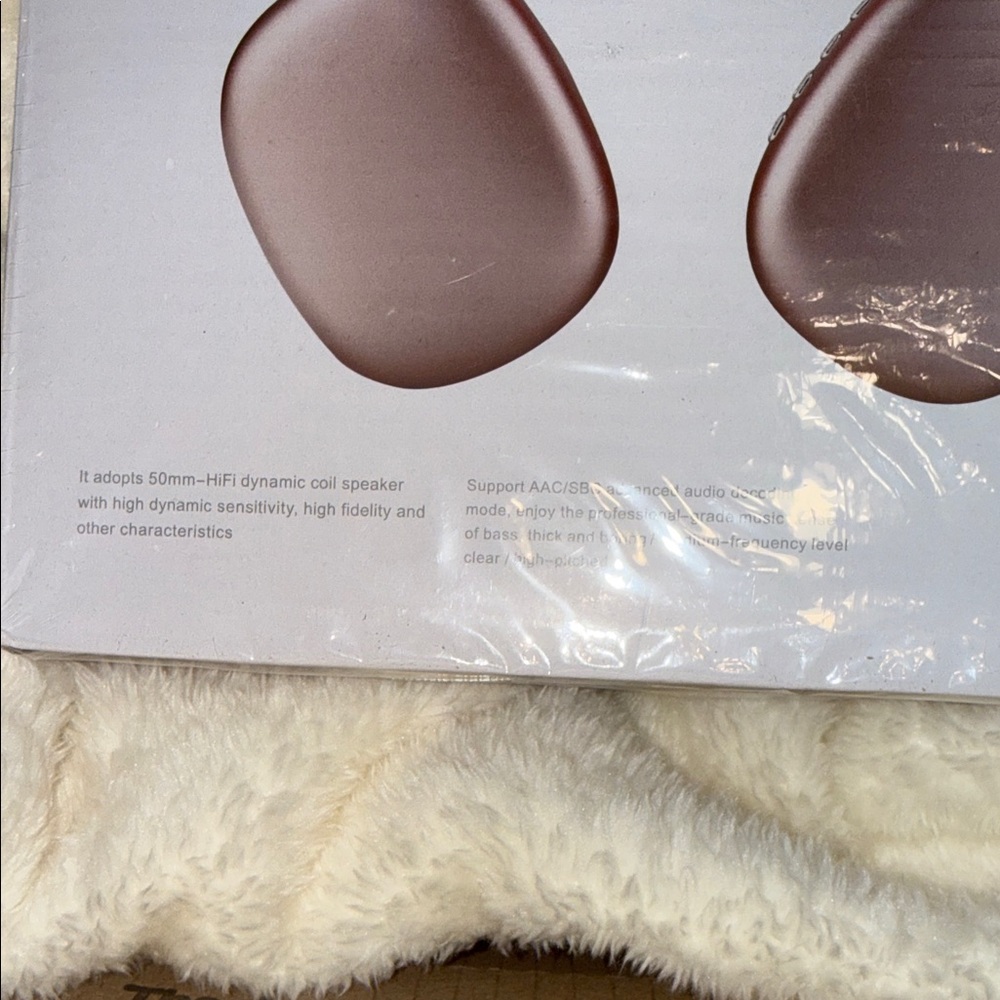 Plus Max Over-Ear Headphones - Rose Gold - Picture 3 of 3